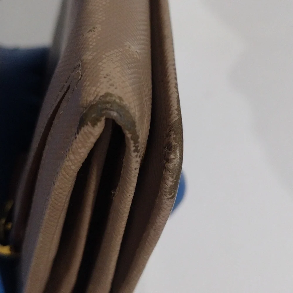 PRADA Wallet 7.5"x3.25" Tan Saffiano Leather Long Flap Snap Closure - Authentic - Picture 8 of 14